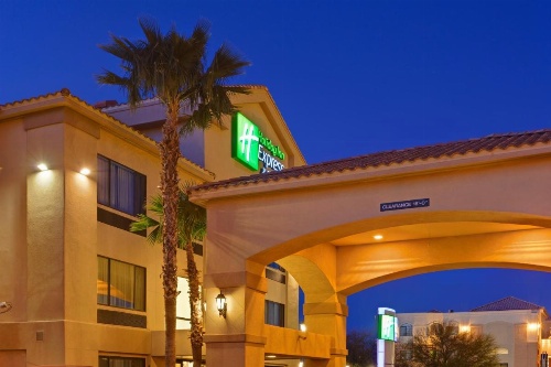 Holiday Inn Express Hotel & Suites Marana image 11