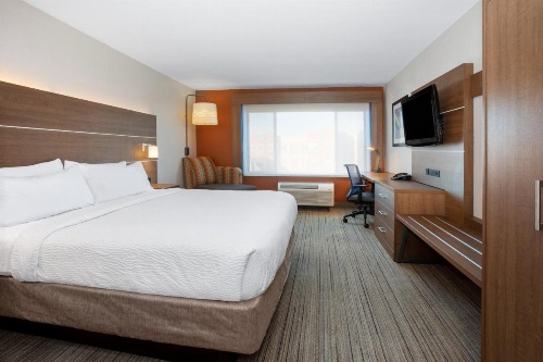 Holiday Inn Express Hotel & Suites Marana image 12