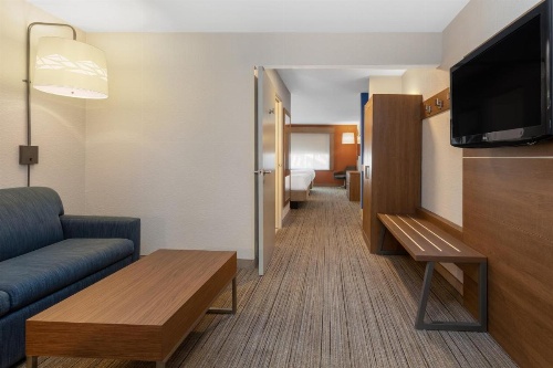 Holiday Inn Express Hotel & Suites Marana image 20